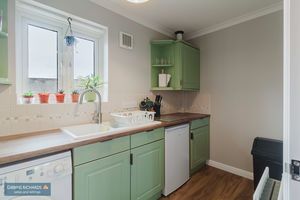 Kitchen- click for photo gallery